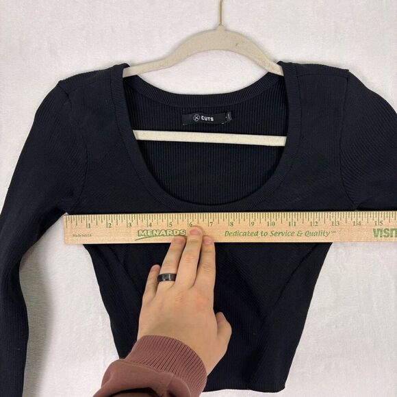 Cuts Black Ribbed Scoop Neck Cropped Long Sleeve Top Size Small - Picture 5 of 9